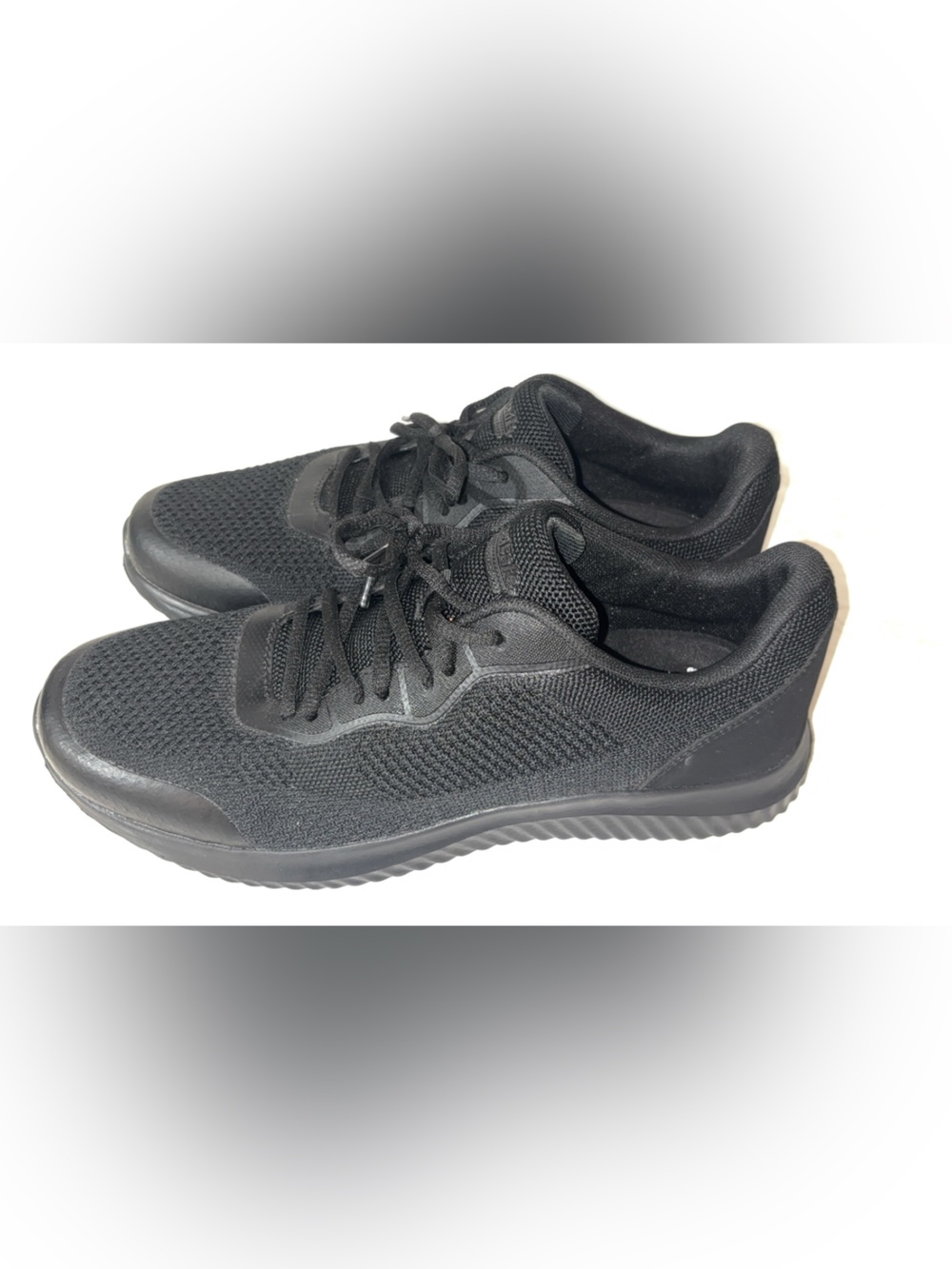 Men's Tredsafe Black Lightweight Slip-Resistant Shoes